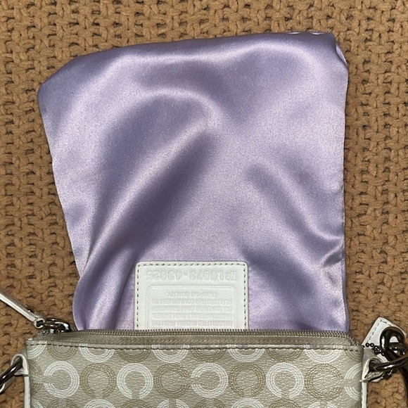 - Coach Crossbody Bag EUC - Picture 4 of 11